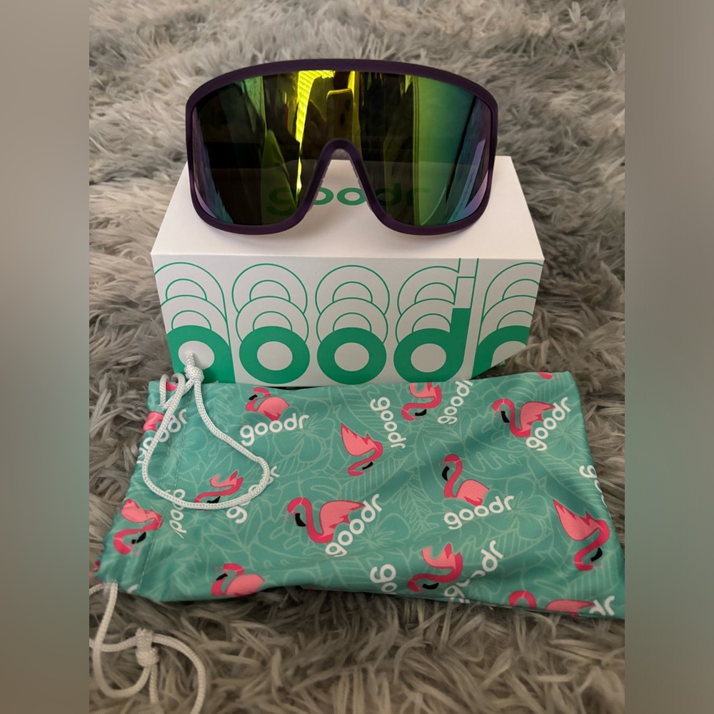 COPY - Goodr Sunglasses New w box